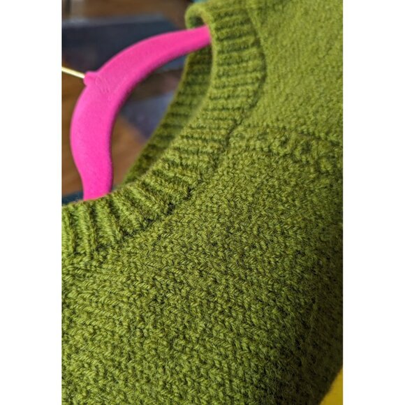 Handknit Beautiful Moss Green Sweater, a bit cropped and boxy, fits size XS-S - Picture 1 of 4